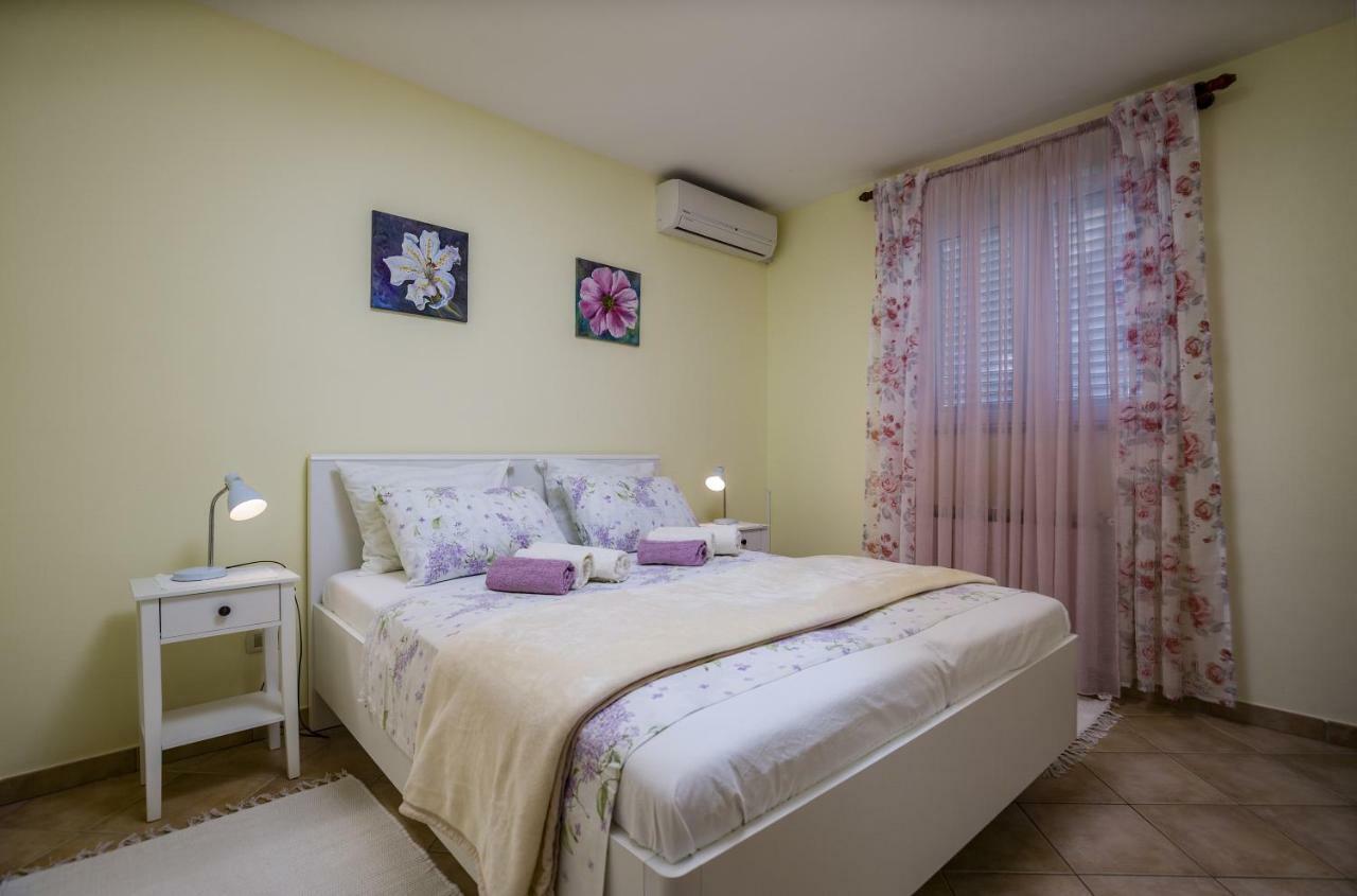 Apartment Ella